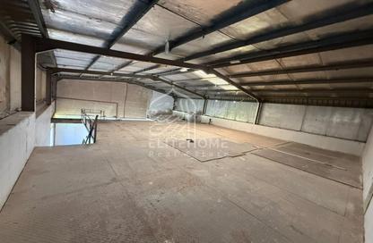 Warehouse - Studio for rent in Industrial Area 13 - Sharjah Industrial Area - Sharjah