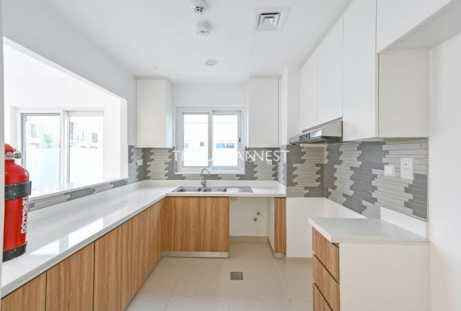 16051415 - صورة العقار 3