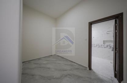 Villa - 4 Bedrooms - 5 Bathrooms for rent in Al Quoz 2 - Al Quoz - Dubai