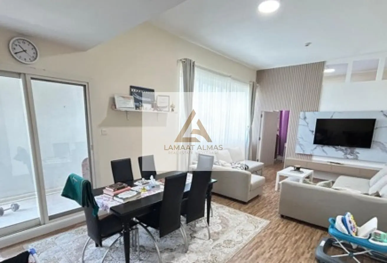 54927358 - Property Main Image