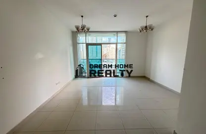 Apartment - 2 Bedrooms - 3 Bathrooms for rent in Blue Tower - Al Majaz 3 - Al Majaz - Sharjah
