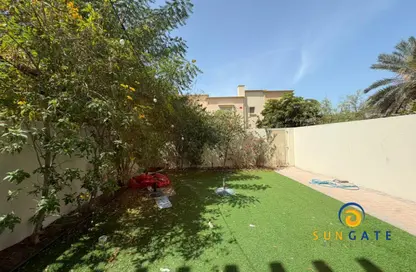 فيلا - 2 غرف نوم - 3 حمامات للايجار في الينابيع 8 - الينابيع - دبي