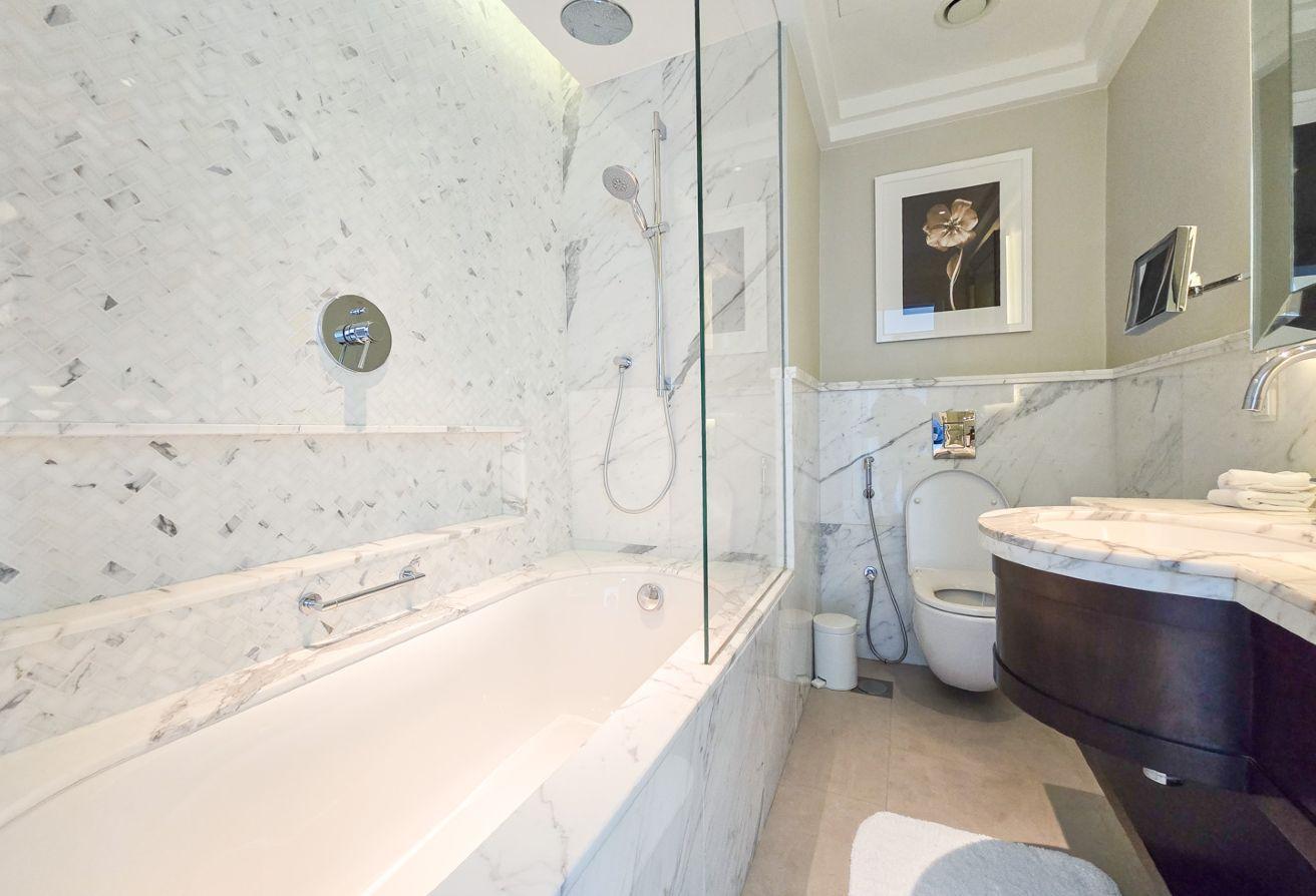 Burj Kalifa Facing | High floor | Large unit photo 13