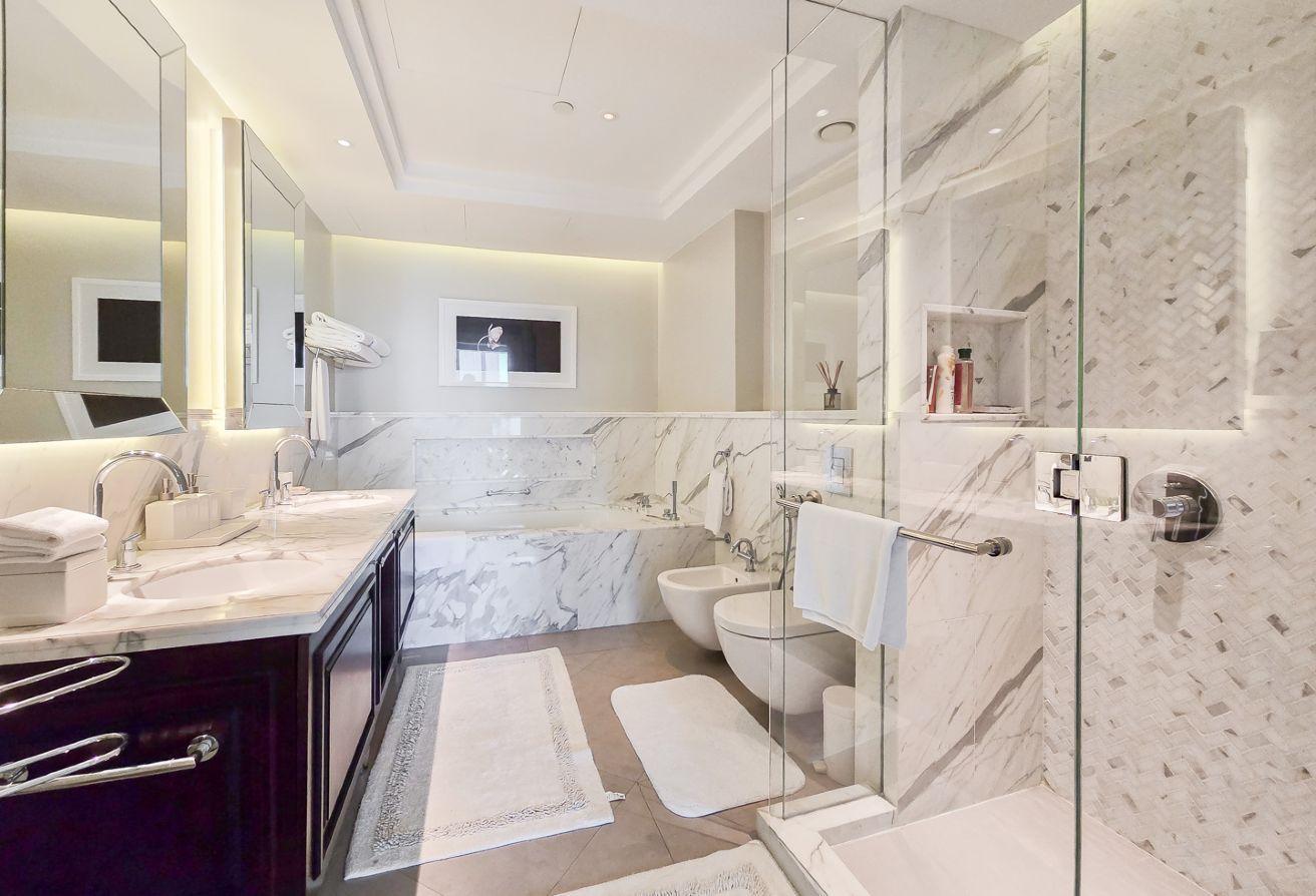 Burj Kalifa Facing | High floor | Large unit photo 19