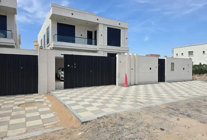 102421798 - Property Image 2
