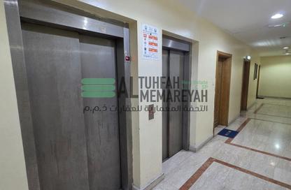 عمارة بالكامل - استوديو - 7+ للبيع في بناية ابو شغاره 2 - بودانق - القاسمية - الشارقة