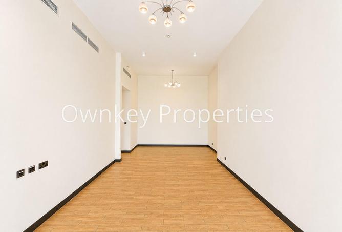 123834431 - Property Image 3