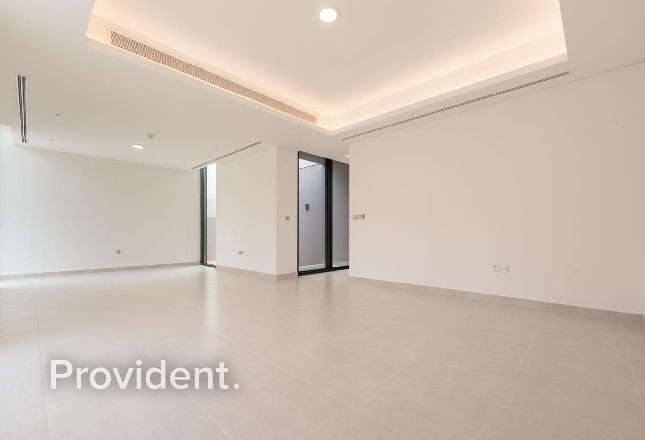 Bright Villa | Luxury Finish | for Families photo 11