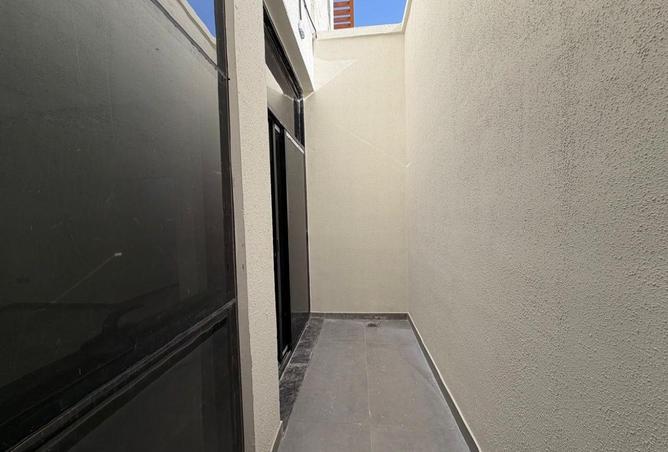 71519013 - Property Image 3