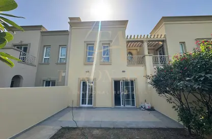 فيلا - 2 غرف نوم - 2 حمامات للايجار في الينابيع 11 - الينابيع - دبي