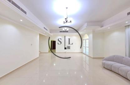 Villa - 5 Bedrooms - 6 Bathrooms for rent in Al Barsha South 2 - Al Barsha South - Al Barsha - Dubai