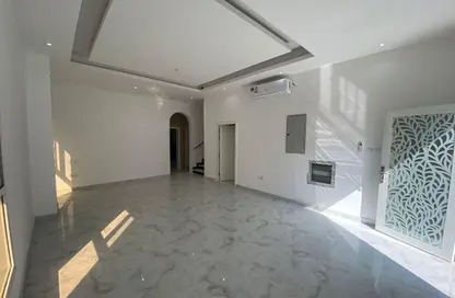 فيلا - استوديو - 5 حمامات للايجار في الزاهية جاردنز - الزاهية - عجمان