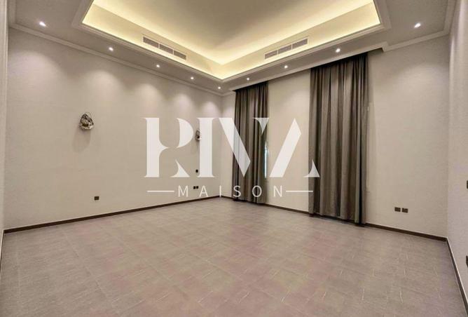 114149990 - Property Image 3