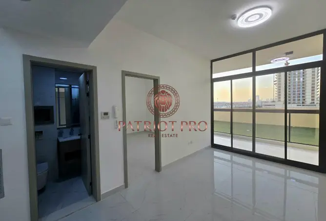 106424103 - Property Image 3