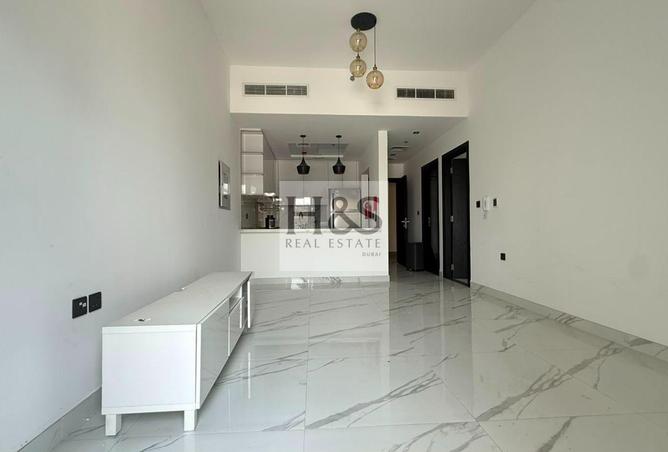 135617656 - Property Image 2