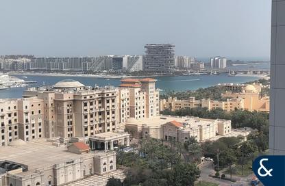 Apartment - 1 Bedroom - 2 Bathrooms for rent in Ocean Heights - Dubai Marina - Dubai