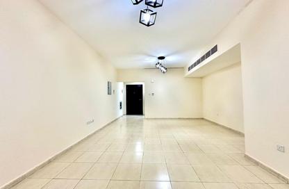 Apartment - 2 - 2 for rent in Al Nahda Complex - Al Nahda - Sharjah