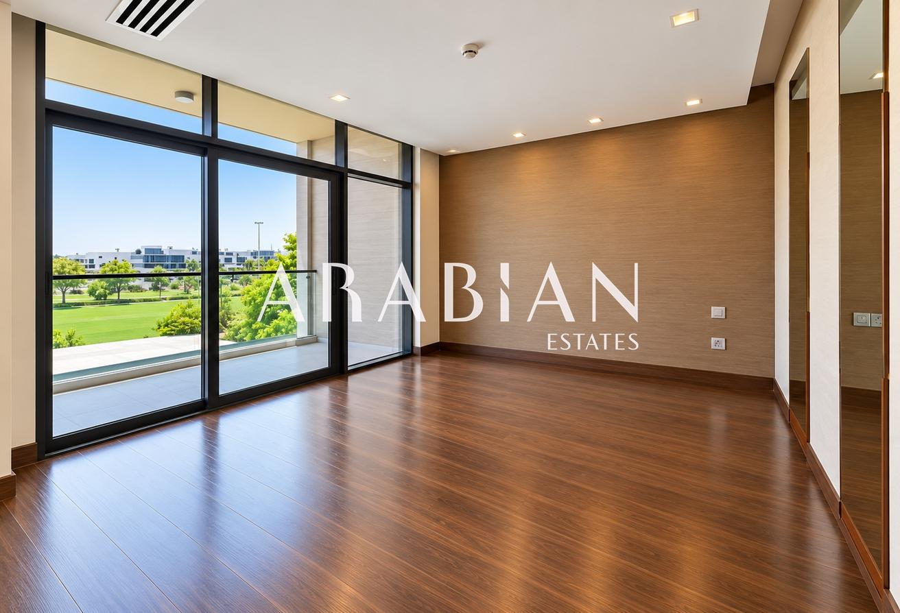 Elegant Villa | Golf View | Available October photo 10