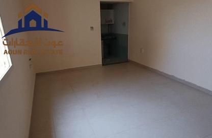 Apartment - Studio - 1 Bathroom for rent in Al Butina 9 Building - Al Butina - Sharjah Apartment - Studio - 1 Bathroom for rent in Al Butina 9 Building - Al Butina - Sharjah