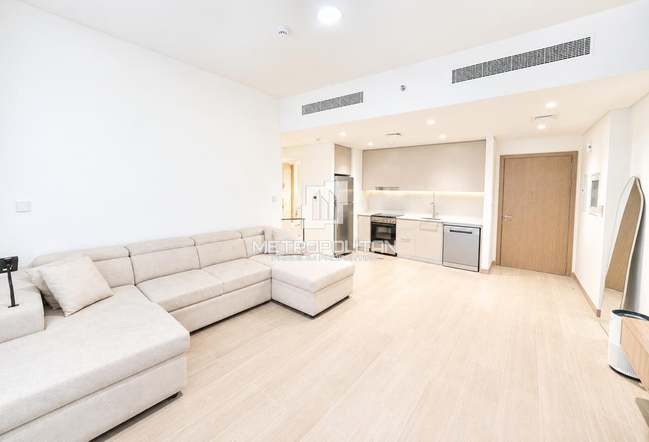 Spacious Layout | Partly Furnished | Huge Terrace photo 2