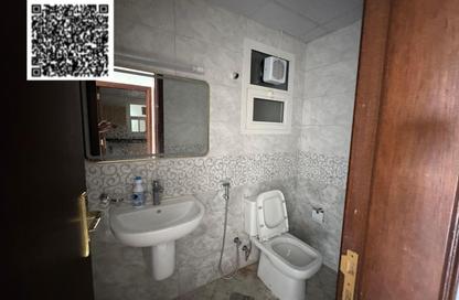 Apartment - 1 Bedroom - 2 Bathrooms for rent in Cornish Tower - Al Rumaila - Ajman