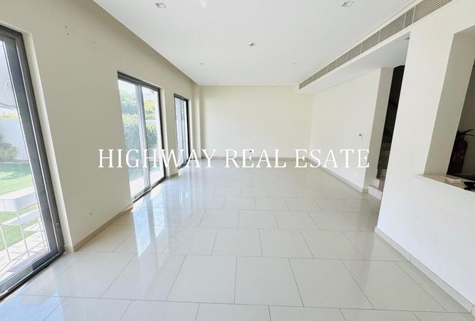 124293874 - Property Image 3