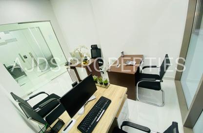 Office Space - Studio - 1 Bathroom for rent in Red Avenue - Al Garhoud - Dubai
