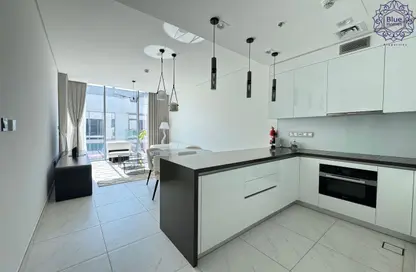 شقة - غرفة نوم - 2 حمامات للايجار في رزيدينسز 30 - المنطقة وان - مدينة الشيخ محمد بن راشد - دبي