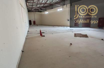 Warehouse - Studio for rent in Umm Al Thuoob - Umm Al Quwain