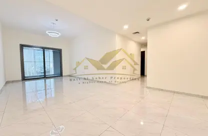 Apartment - 2 Bedrooms - 3 Bathrooms for rent in Titanium Tower - Al Karama - Dubai Apartment - 2 Bedrooms - 3 Bathrooms for rent in Titanium Tower - Al Karama - Dubai