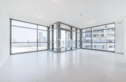 Apartment - 3 Bedrooms - 4 Bathrooms for rent in Canal Residence - Al Reem Island - Abu Dhabi