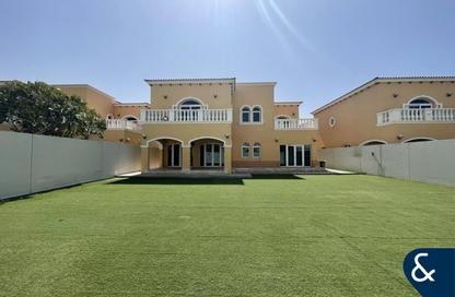 Villa - 5 Bedrooms - 5 Bathrooms for rent in District 2 - Royal Park - Jumeirah Park - Dubai