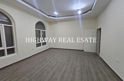 Villa - 6 - 7 for sale in Al Azra - Al Riqqa - Sharjah