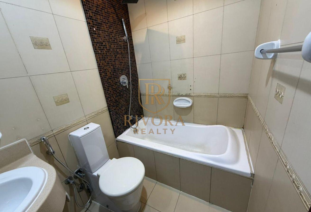FULLY FURNISHED I 1 BHK WITH BALCONY I FAMILY ONLY photo 19