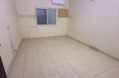 Labor Camp - Studio - 7+ for rent in Al Sajaa Industrial - Al Sajaa - Sharjah