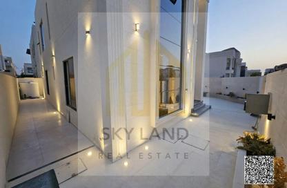 Villa - 5 - 7 for sale in Ajman Hills - Al Alia - Ajman Villa - 5 - 7 for sale in Ajman Hills - Al Alia - Ajman