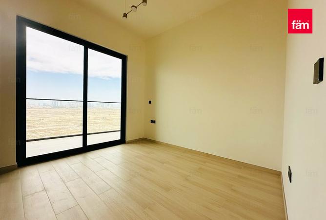 Read to Move | Marina View | Spacious Layout photo 2