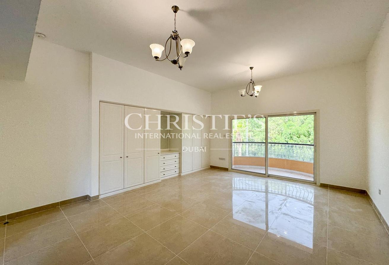 4-Bed Villa | Pool | Guest Room | Maid's Room photo 9