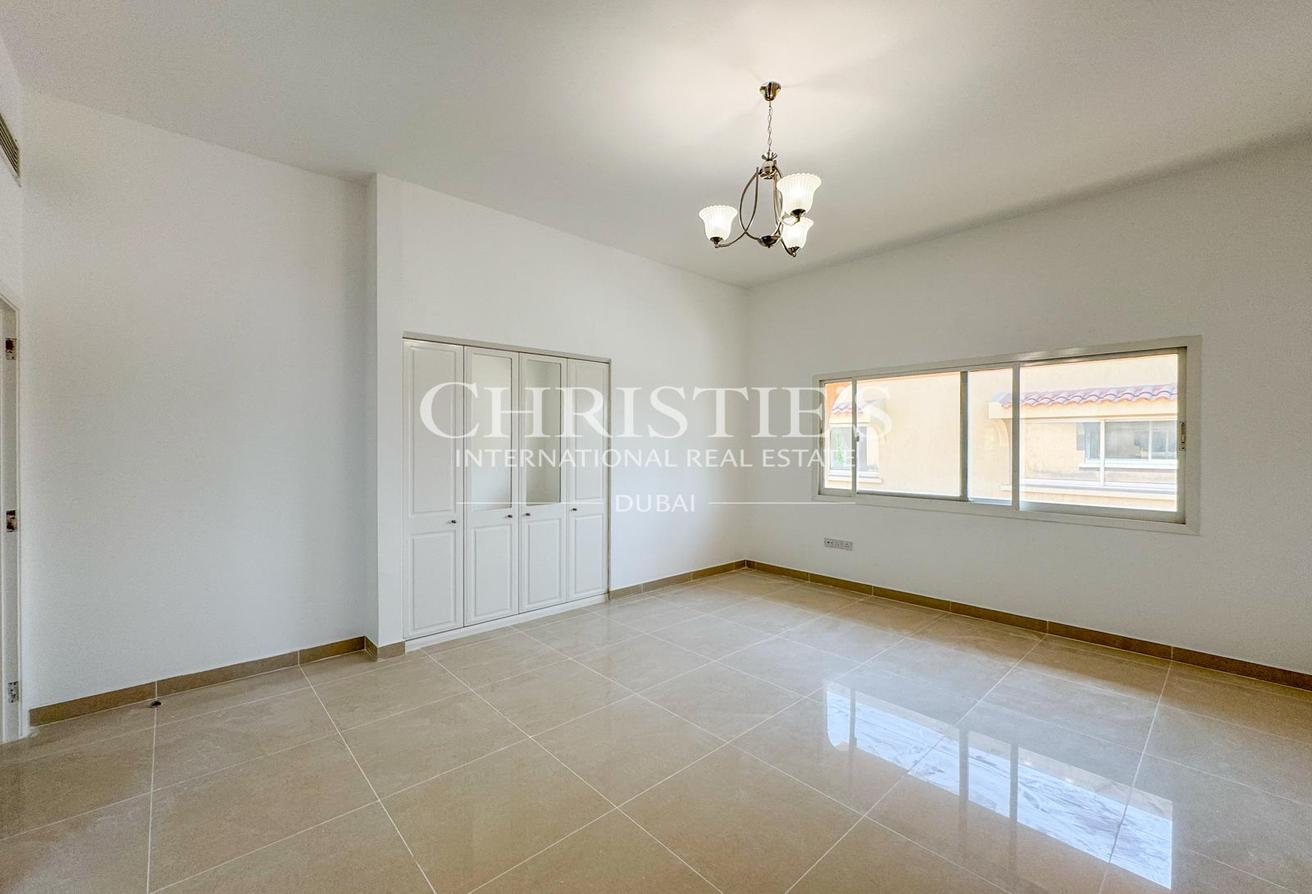 4-Bed Villa | Pool | Guest Room | Maid's Room photo 8