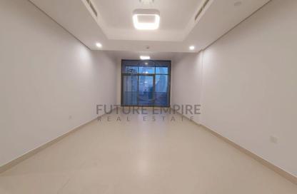 Apartment - 2 - 3 for rent in Saleh Building - Al Jaddaf - Dubai Apartment - 2 - 3 for rent in Saleh Building - Al Jaddaf - Dubai