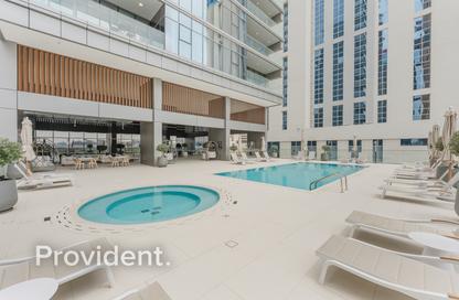 Apartment - 1 Bedroom - 2 Bathrooms for sale in Royal Regency - Business Bay - Dubai