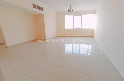 Apartment - 2 Bedrooms - 2 Bathrooms for rent in New Al Taawun Road - Al Taawun - Sharjah