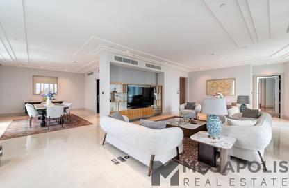 Apartment - 3 Bedrooms - 4 Bathrooms for sale in Four Seasons Private Residences - Al Maryah Island - Abu Dhabi
