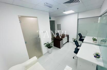 Retail - Studio - 1 Bathroom for rent in Aspin Tower - Sheikh Zayed Road - Dubai
