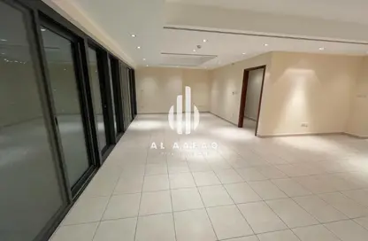 Apartment - 3 Bedrooms - 5 Bathrooms for rent in Al Khan Corniche - Al Khan - Sharjah