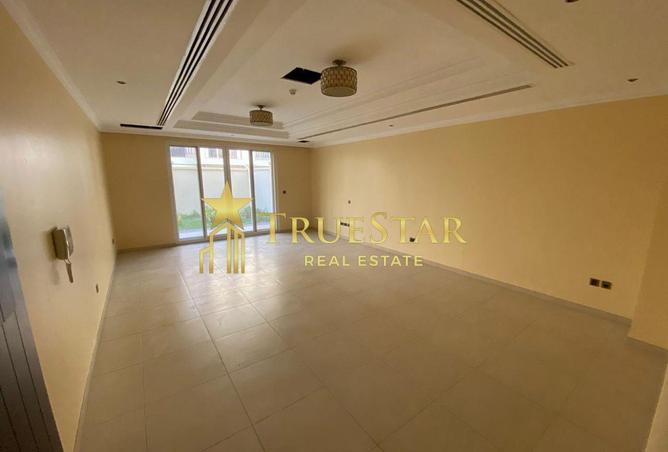 82822137 - Property Image 3