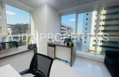 Office Space - Studio - 1 Bathroom for rent in Aspin Tower - Sheikh Zayed Road - Dubai