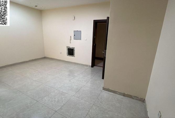 75413927 - Property Image 3