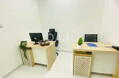 Office Space - Studio - 1 Bathroom for rent in Red Avenue - Al Garhoud - Dubai