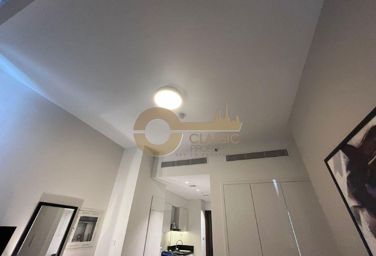 FULLY FURNISHED | READY TO MOVE | SPACIOUS UNIT photo 6